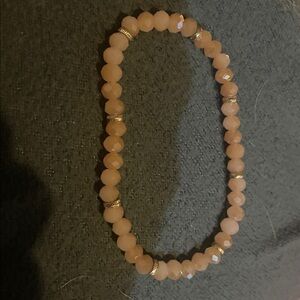 rose quartz faceted beaded bracelet.